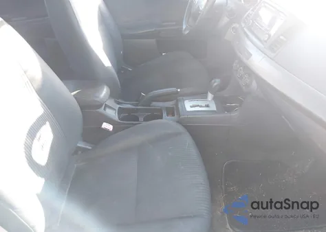 2015 Mitsubishi Lancer Es z USA, uszkodzony, nr VIN JA32U2FU6FU006839